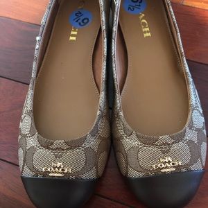 SALE✨ COACH Women’s Flats (Size 6.5) BRAND NEW